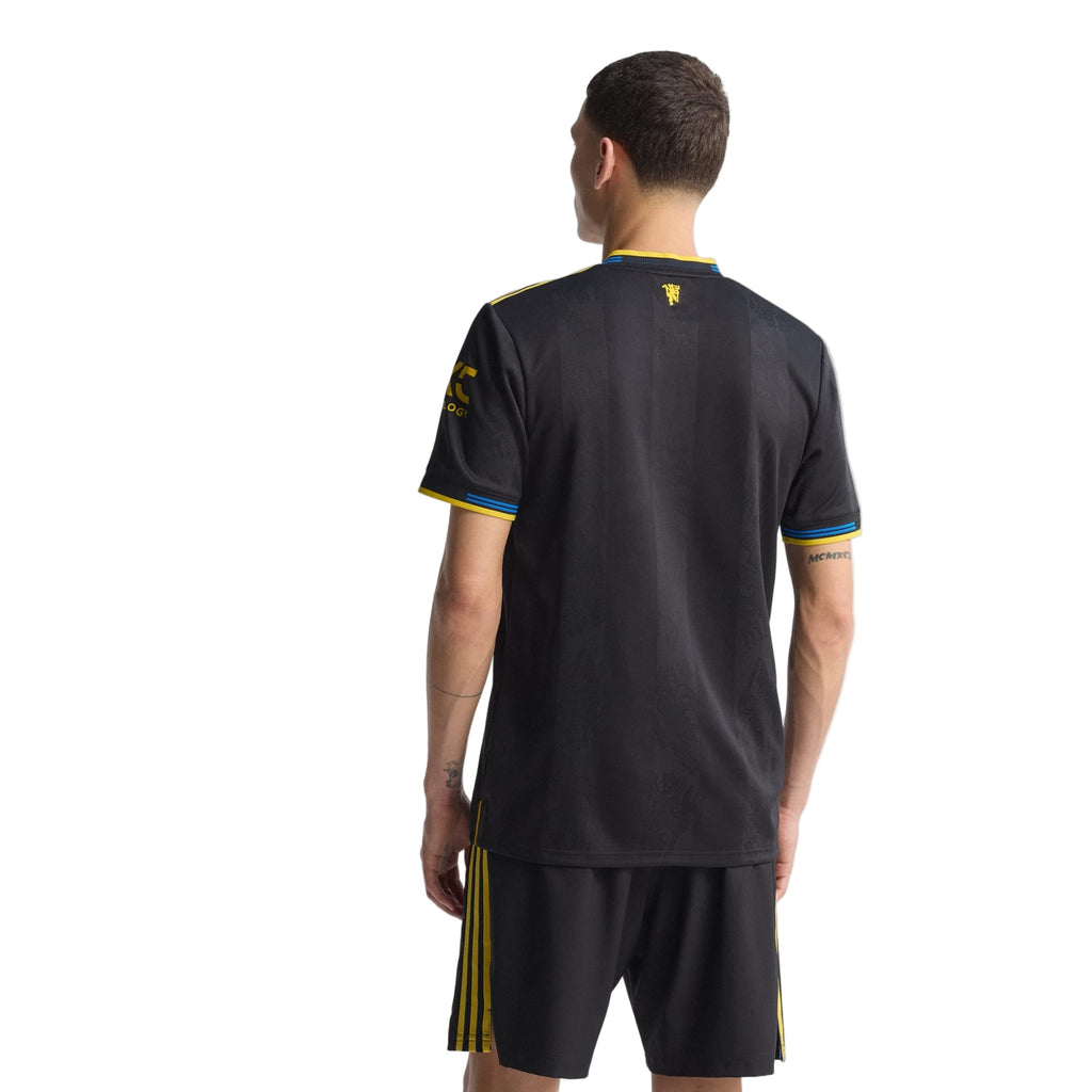 adidas Cunha Men's Manchester United Authentic Third Jersey 25/26 w/ NRFR + EPL Patches (Black)
