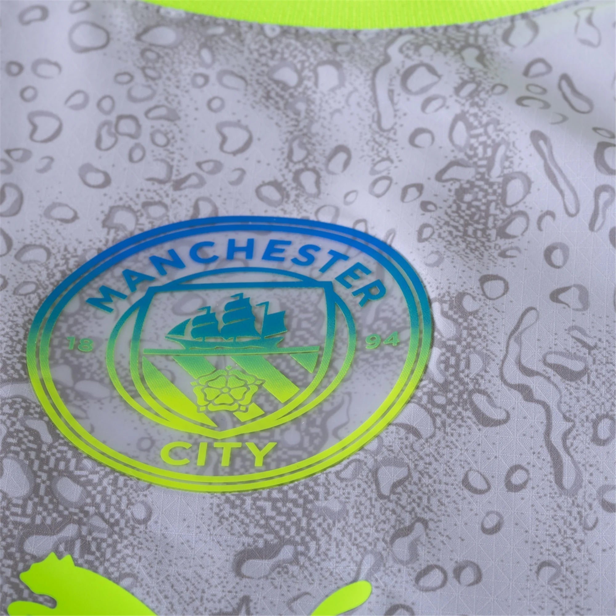 Puma Manchester City Authentic Rodrigo Third Jersey w/ EPL + No Room For Racism 25/26 (Cool Weather/Pro Green)