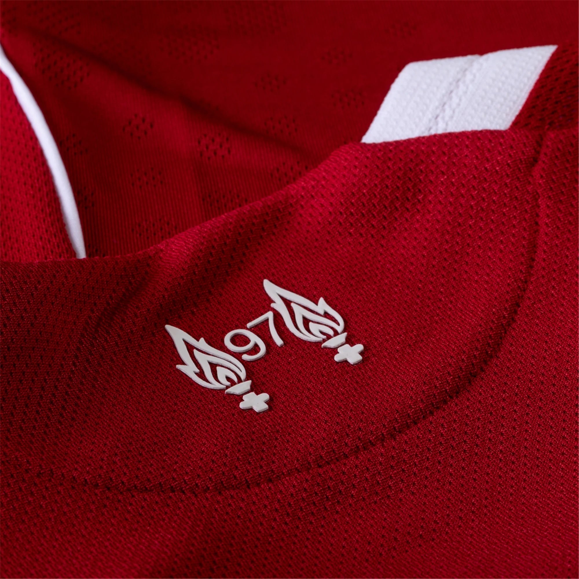 adidas Men's Liverpool FC Authentic Jones Home Jersey 25/26 w/ Champions League Patches (Strawberry Red)