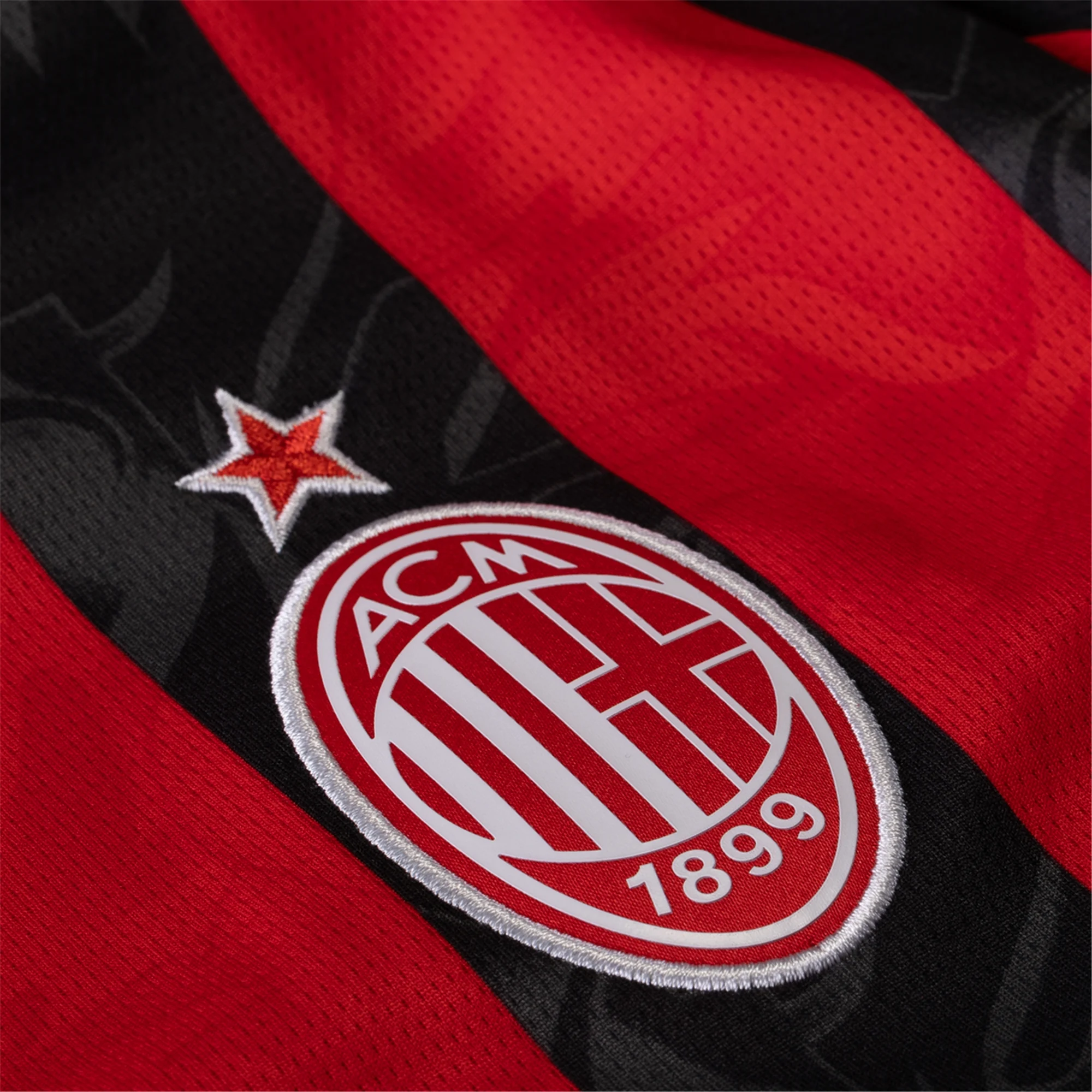 Puma Pulisic Men's AC Milan Home Jersey w/ Champions League Patches 25/26 (Red/Black)