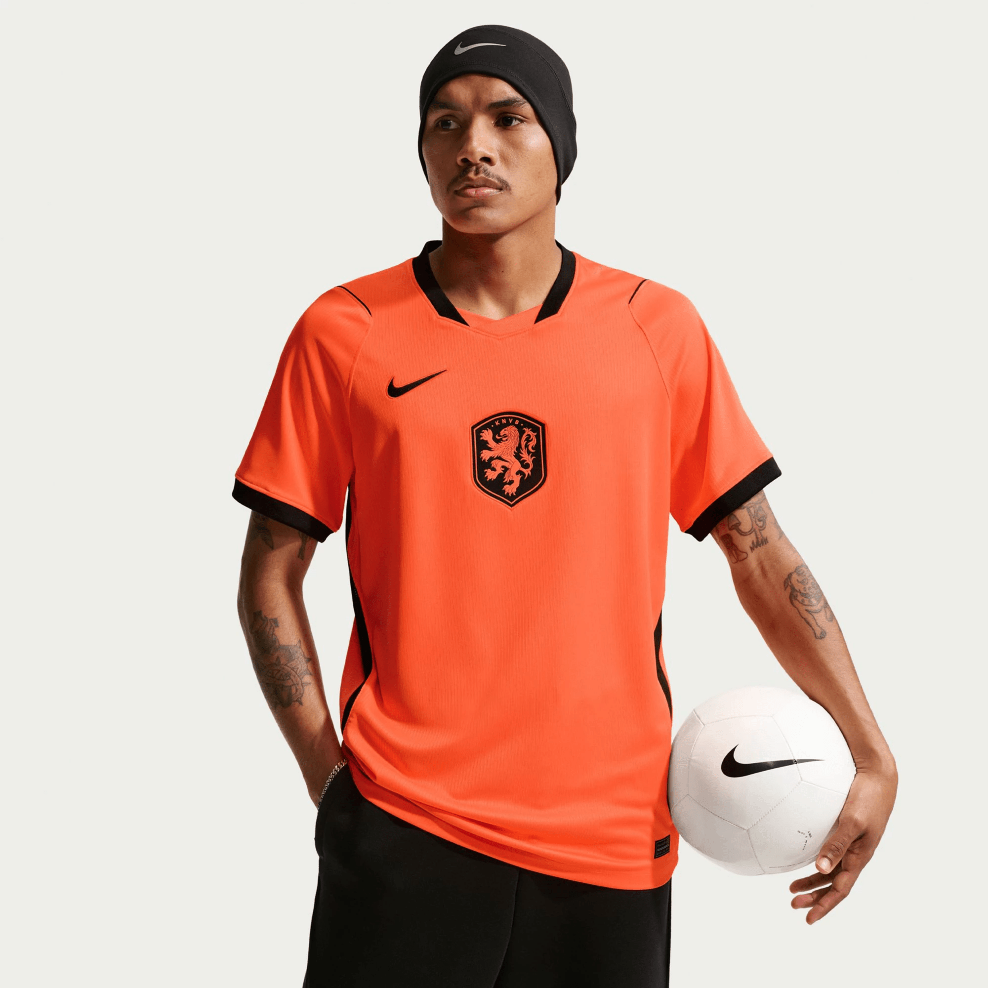 Nike Netherlands Micky van de Ven Home Jersey 2026 (Hyper Crimson/Black)